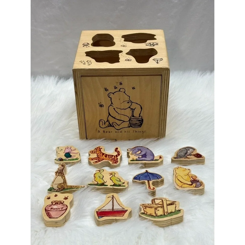 Vtg Schylling Classic Winnie the Pooh Wooden Shape Sorting Cube 11 Figures Rare
